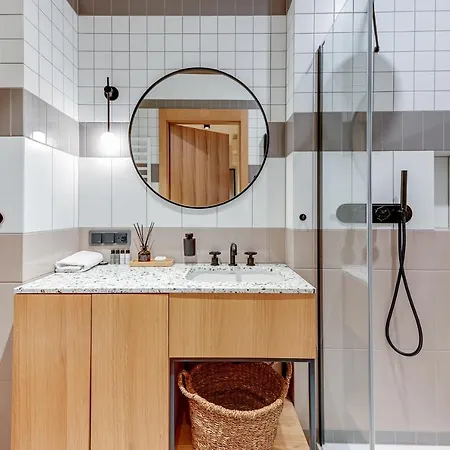 Granaria & By Renters Gdansk