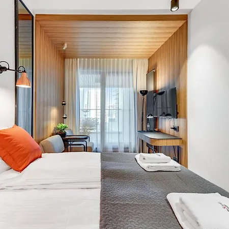 Apartment Dom & House - Granaria